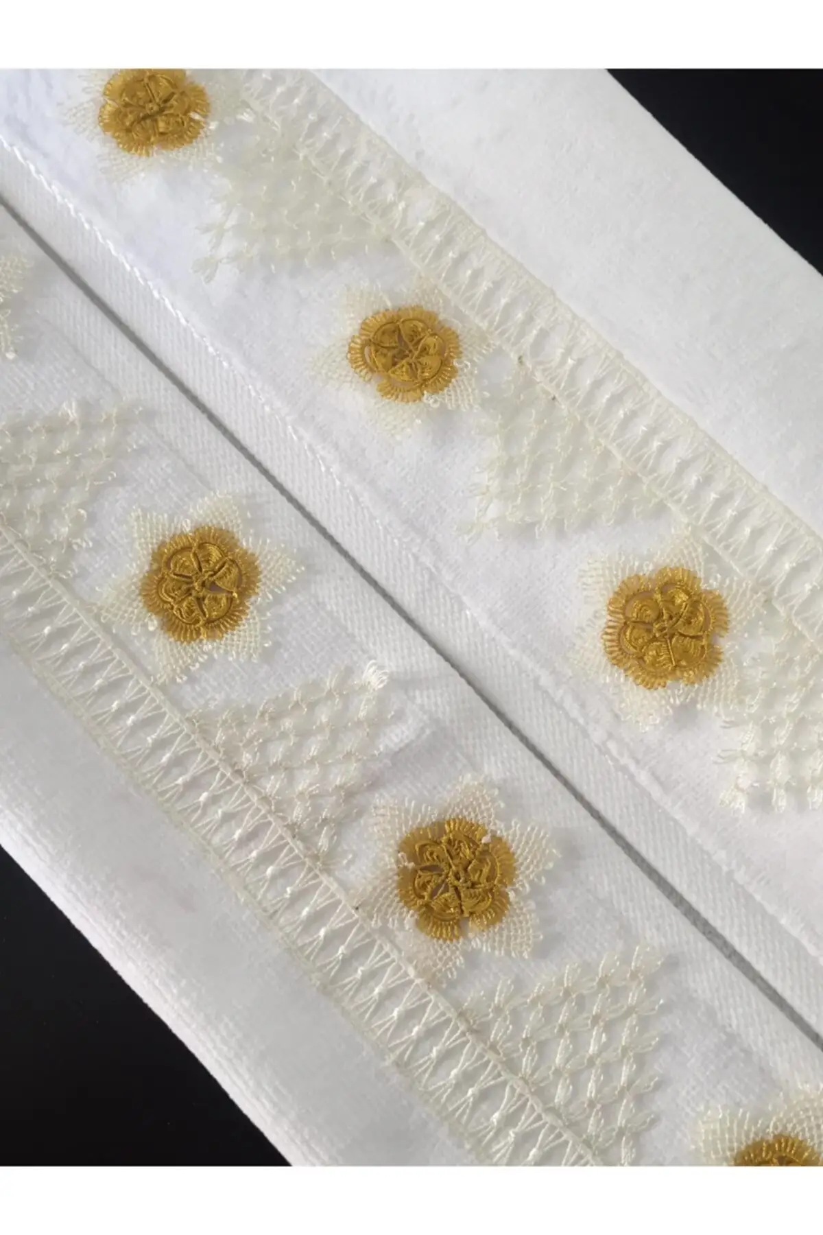 

Needle Embroidered Hand-face Towel
