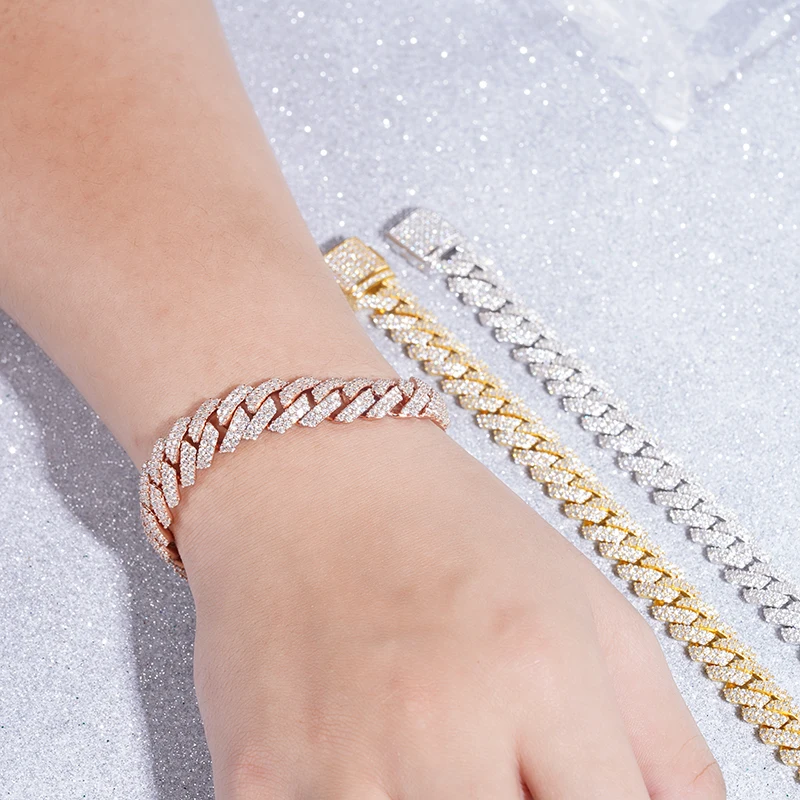 Мужской браслет из серебра 925 пробы с муассанитом