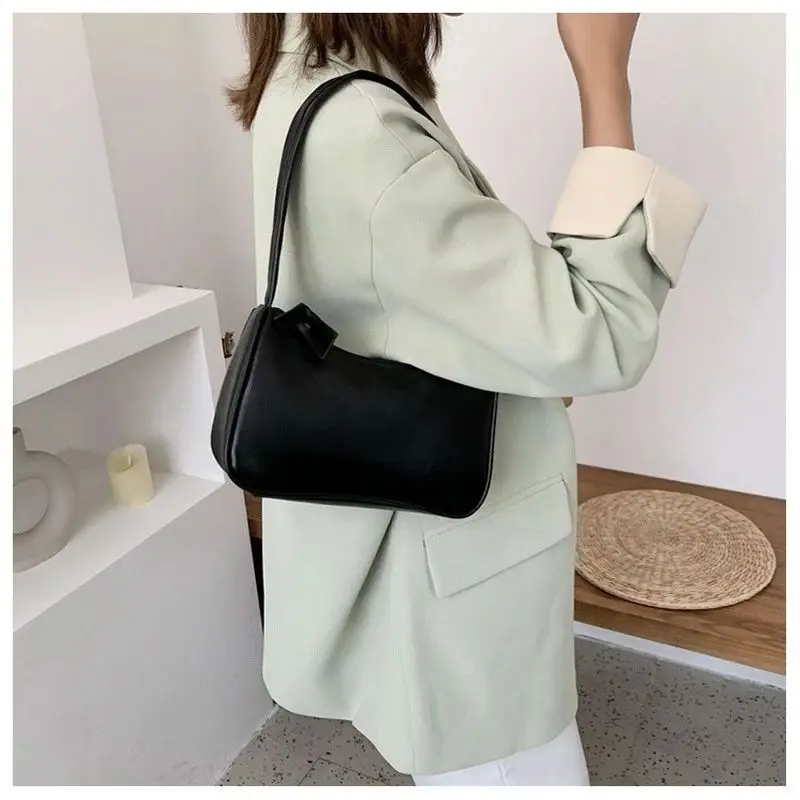 

2022 New Trendy Fashion Ladies Casual Simple Broadband Messenger Bag High-end Western Style Niche One-shoulder Armpit Bag Female