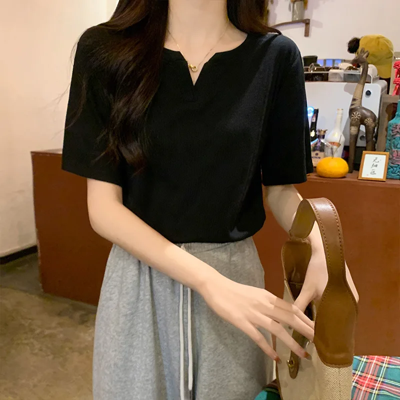 

V-neck slimming cotton short-sleeved T-shirt womens summer 2023 new design feeling black tie-in belly half-sleeved shirt black