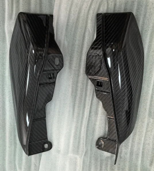 

Для Harley Road Glide Road King Street Glide 2009-2023 100% углеродное волокно, воздушный дефлектор средней рамы, подходит