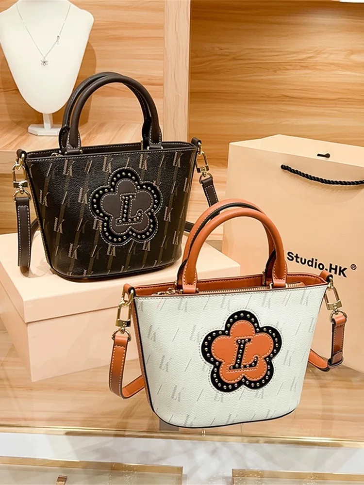 

Light Luxury Niche Designer High-end Sense Fashion Large Capacity Women's Handheld Shoulder Crossbody Bag 2023 Trendy Bucket Bag