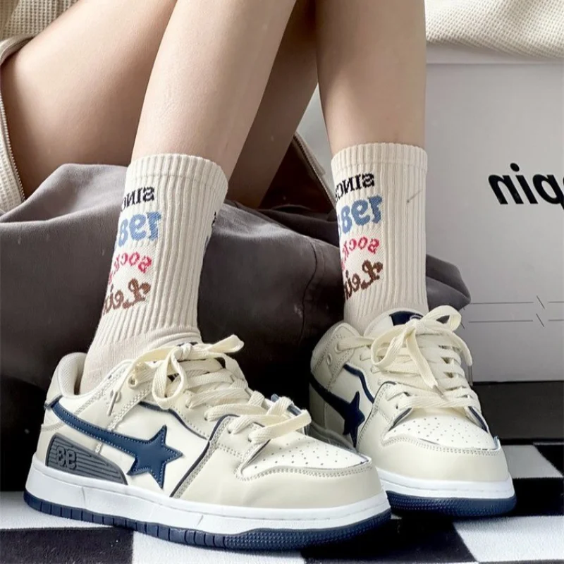 Women Shoes Fashion Classic Sneakers Multicolor Retro Star Skateboard Shoes Couple Students Outdoor Casual Sports Shoes