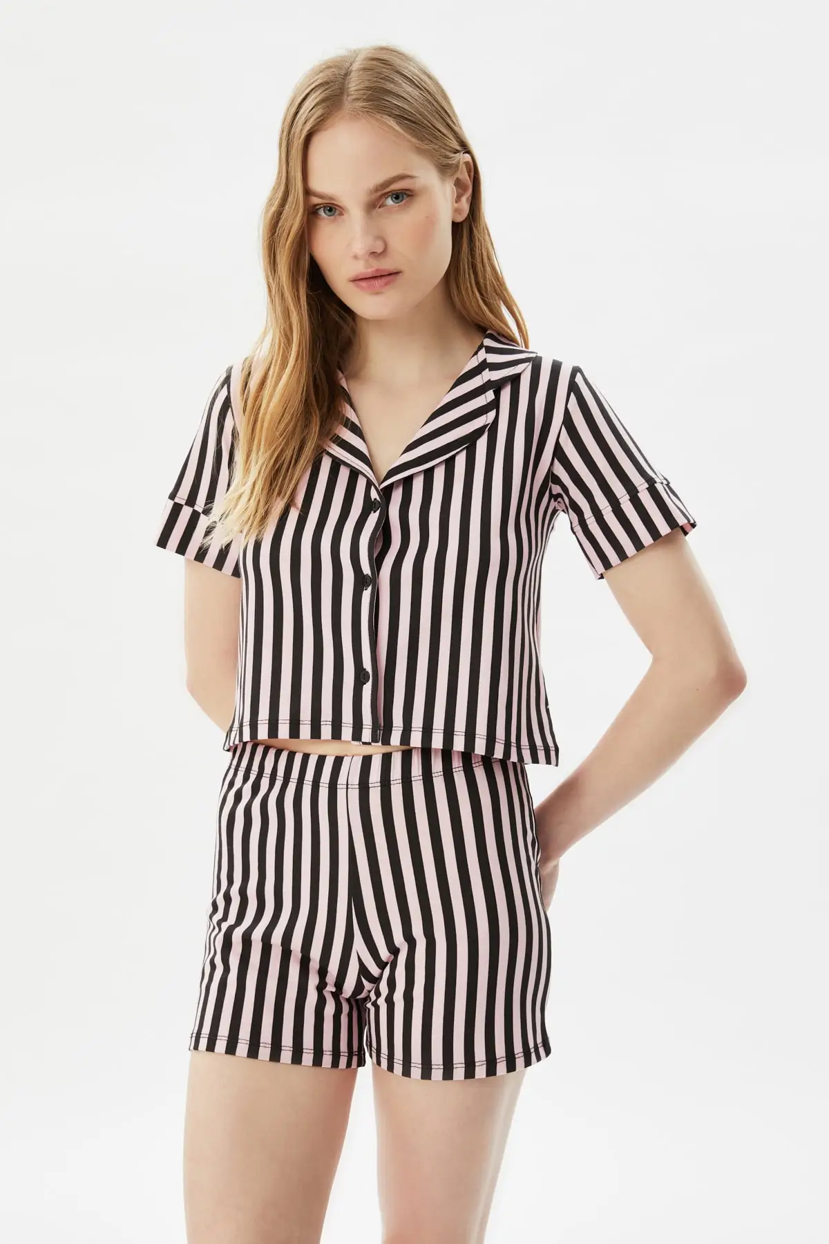 

Trendyol Striped Knitted Pajamas Set THMSS21PT1213