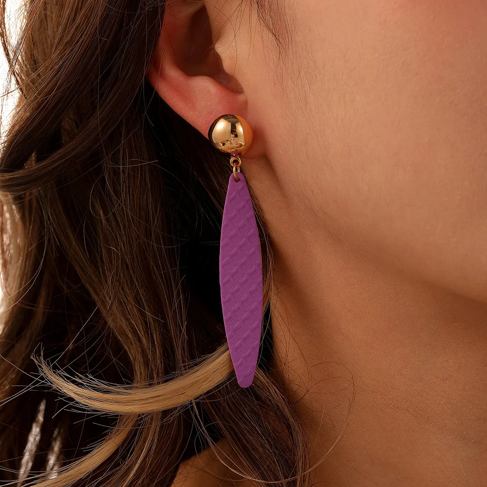 

Purple Spray Paint Long Hanging Woman Earring Fashion Designer Fish Scale Pattern Ladies Earrings 2023 Jewelry Girls Gift