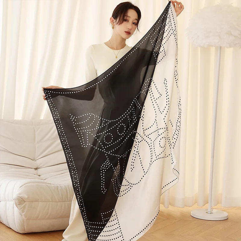 

110*110cm Spring New Horse Print Simulation Silk Scarf Women Soft Large Square Scarf Female Elegant Shawl 3 Colors
