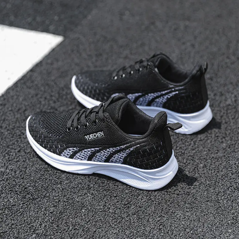 New Sports Shoes Women Flying Weave Mesh Breathable Casual Running Shoes Soft Sole Ultra Light Anti slip Versatile Travel Shoes