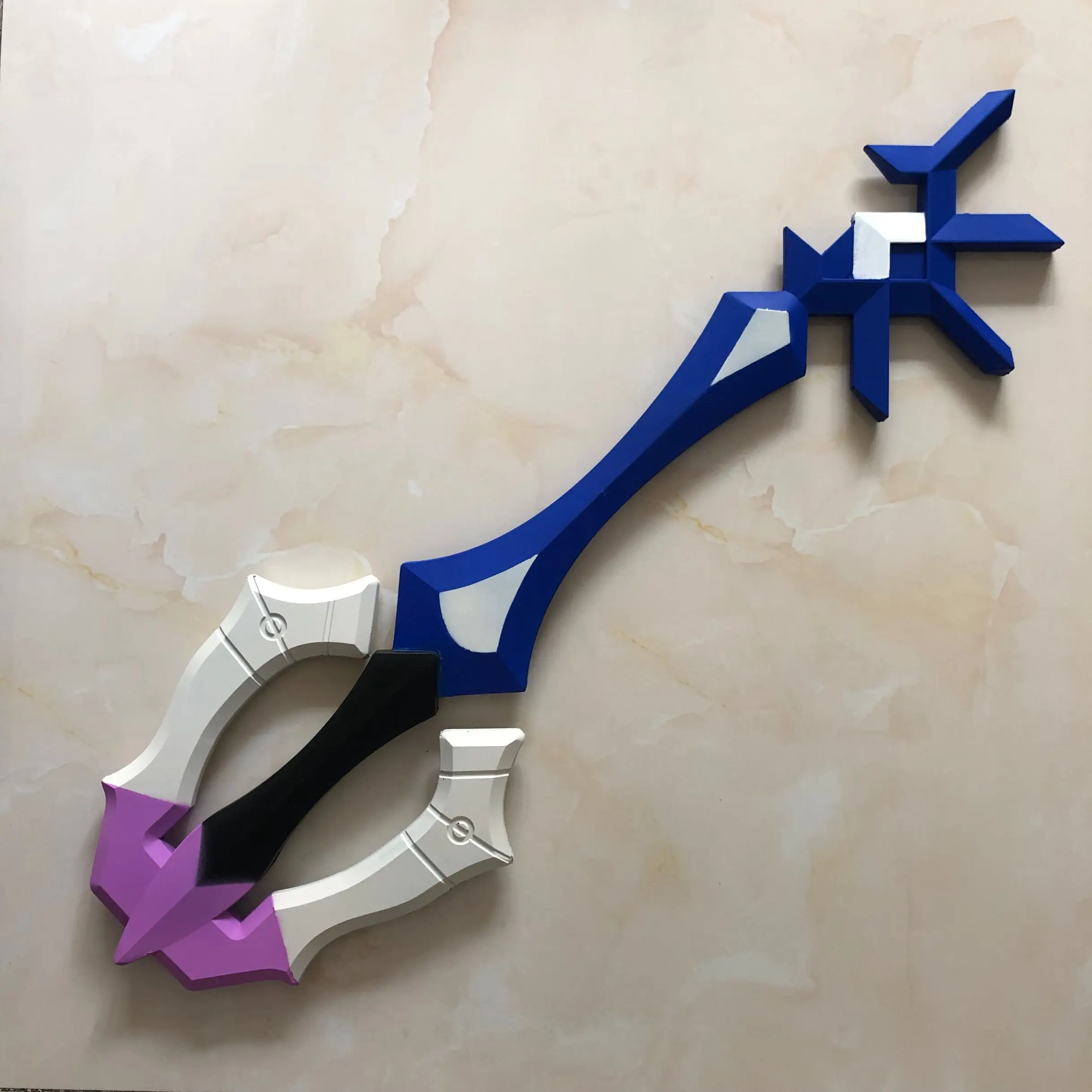 

Kingdom Hearts key cosplay weapon Prop toy sword Children's gift