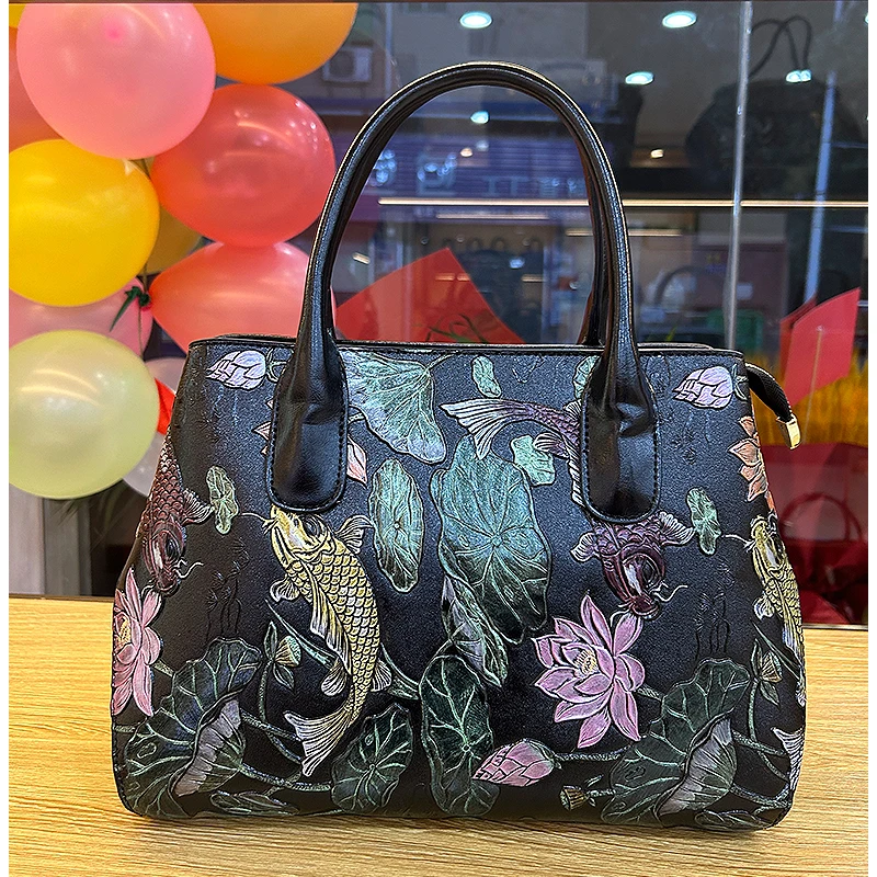 

Genuine leather 2023 new fashion trend embossed handbag, crossbody bag, shoulder bag for women, European and American retro