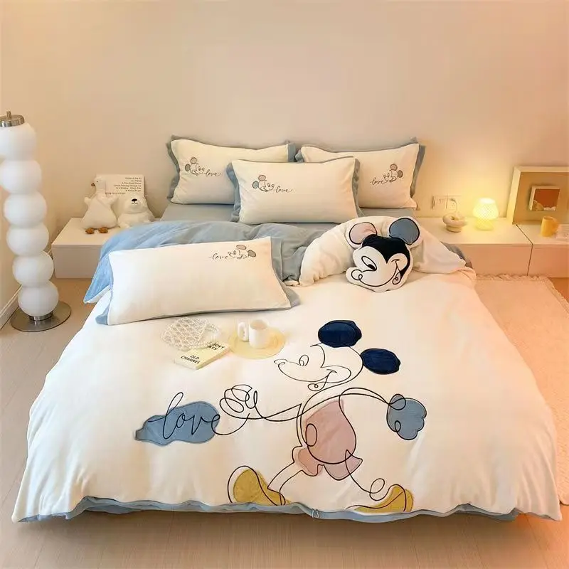 Милое пододеяльник с изображением бурундука теплый бархатный комплект из