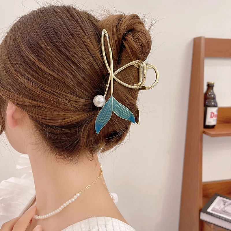 

East Gate Blue Pearl Fishtail Clamping Clip Elegant Temperament Back Head Hair Exquisite Shark Fashion Accessorie