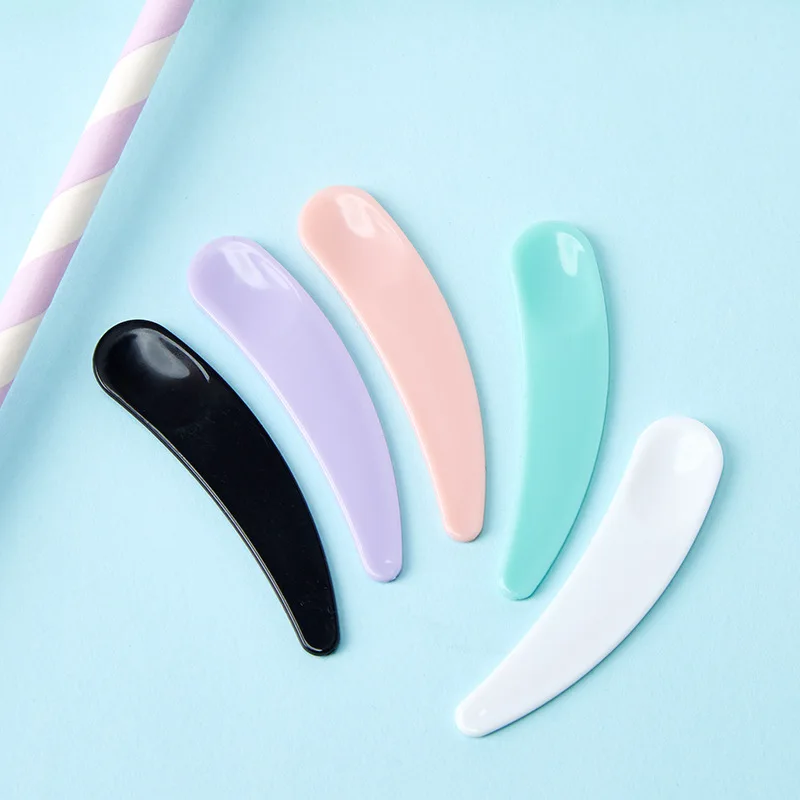 

10pcs Makeup Mask Cream Spoons Mini Cosmetics Mixing Spatula Disposable Curved Scoop Face Eye Cream Stick Beauty Tool Kits