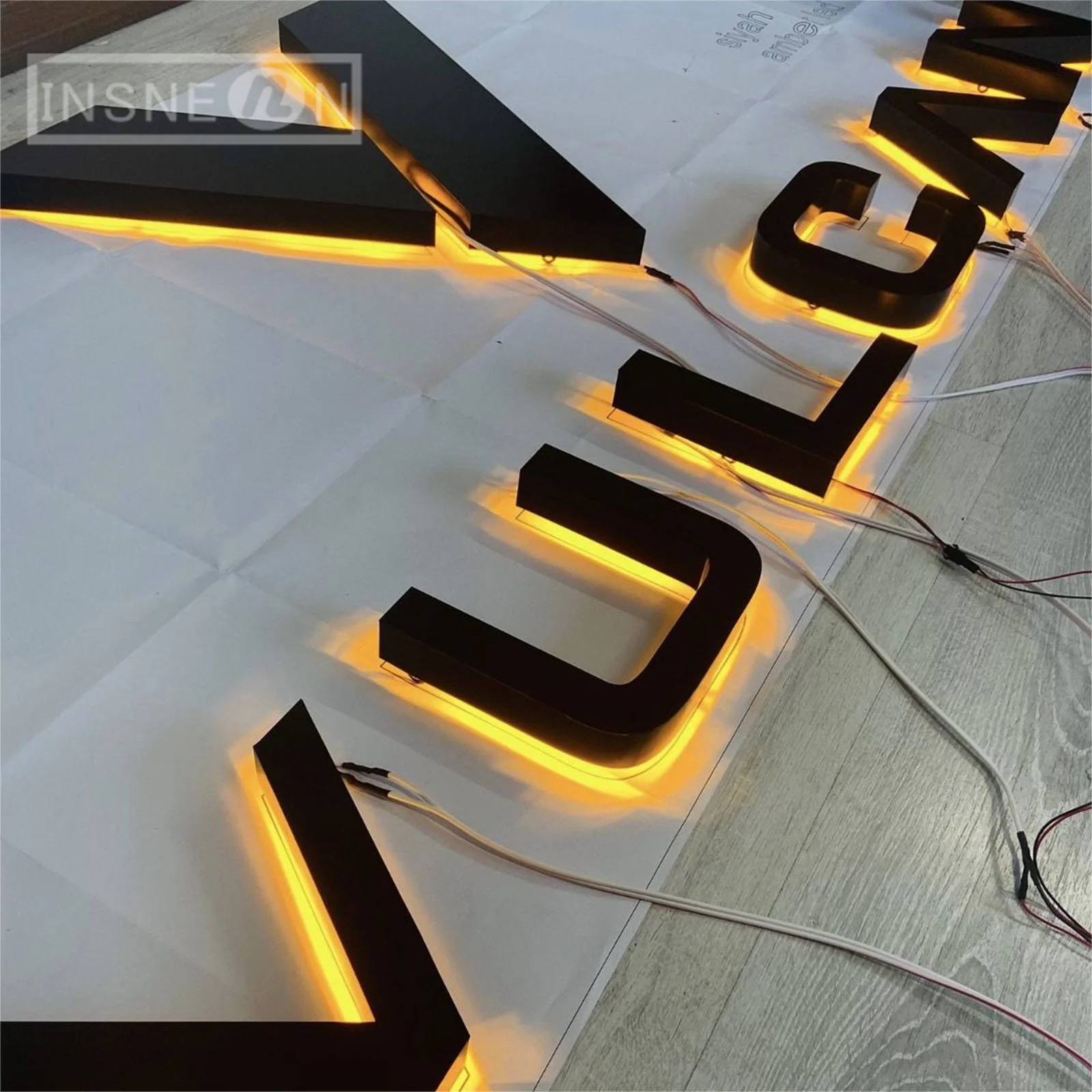 Изготовленный на заказ 3D бизнес-светильник наружный светодиод фирменный магазин