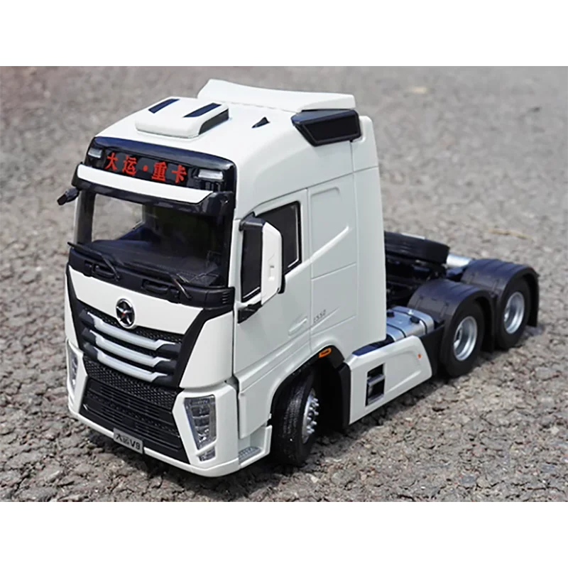 Литой тяжелый грузовик DaYun V9 в масштабе 1:24