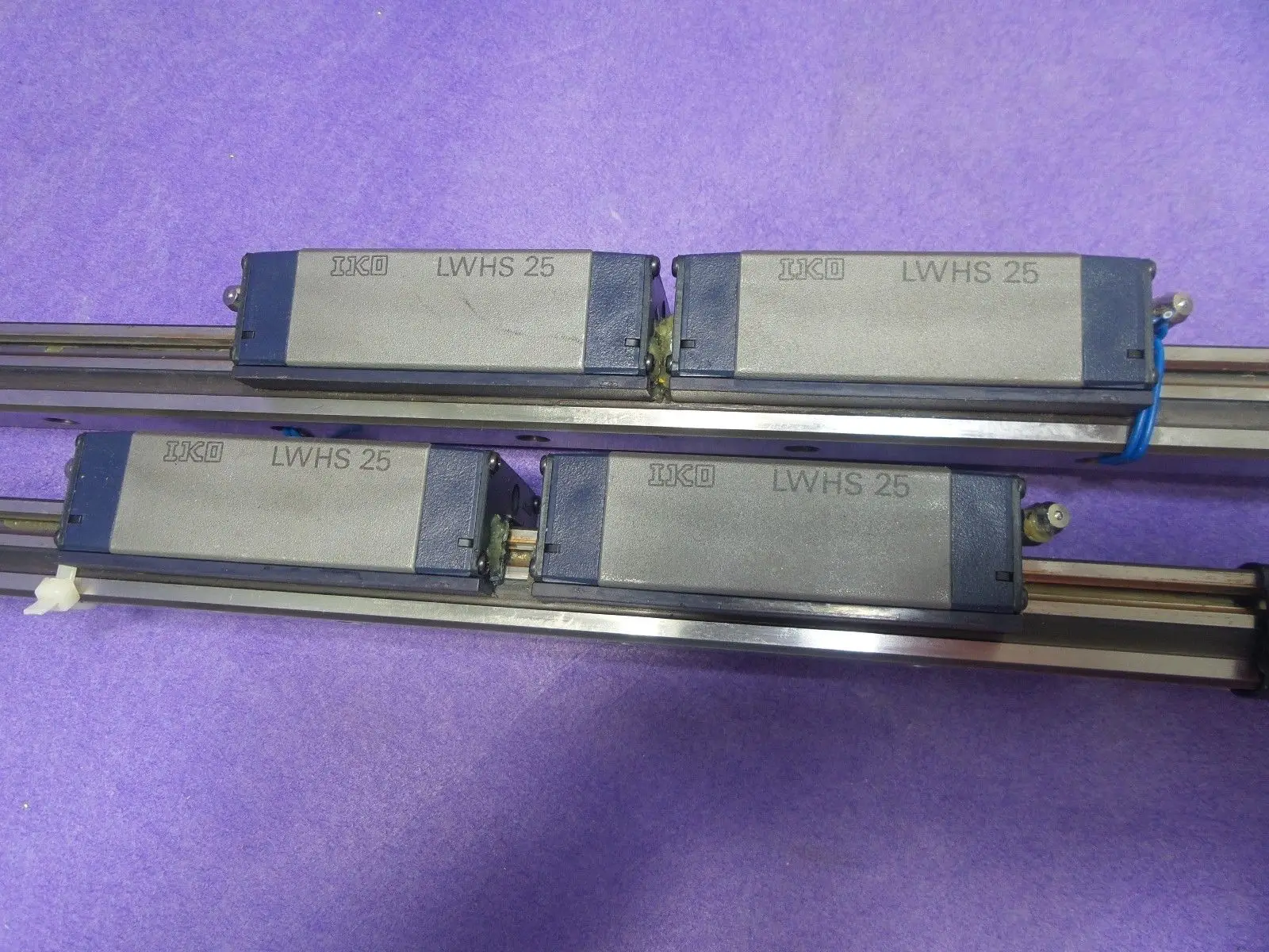 

Линейный направляющий слайдер IKO LWHS25B GK