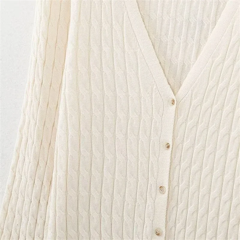 Осень 2024 Новинка женский однобортный вязаный свитер KEYANKETIAN в стиле ретро с