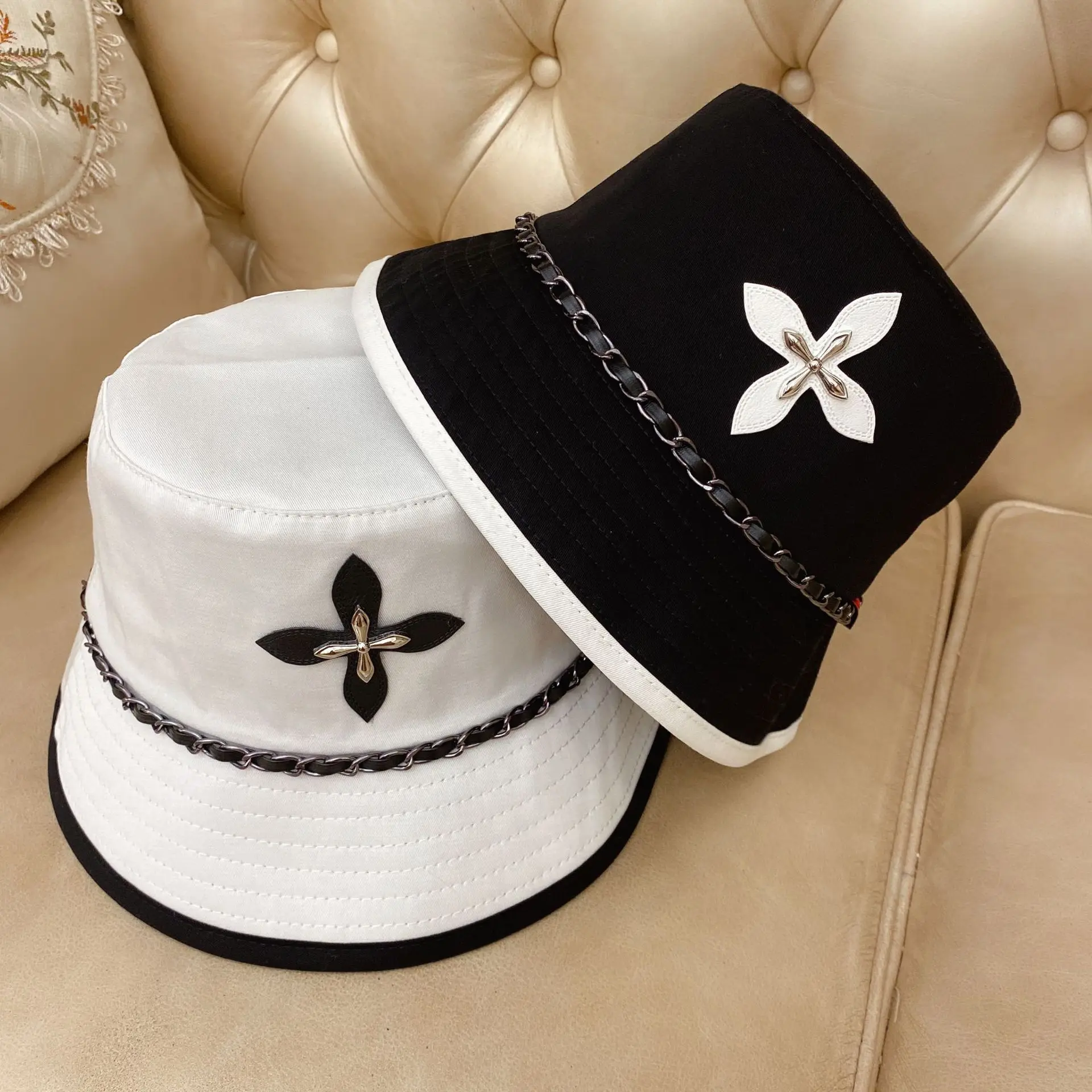 

Шляпа в стиле ретро для рыбалки, дизайнерская Солнцезащитная шапка для путешествий, с крестом, с металлической цепочкой, в стиле ретро, весн...