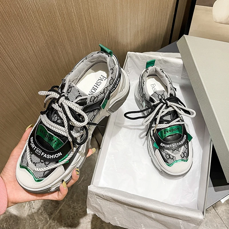 

Прямая поставка, женская повседневная обувь, сетчатая красная популярная стильная обувь на платформе, корейские кроссовки, износостойкая п...