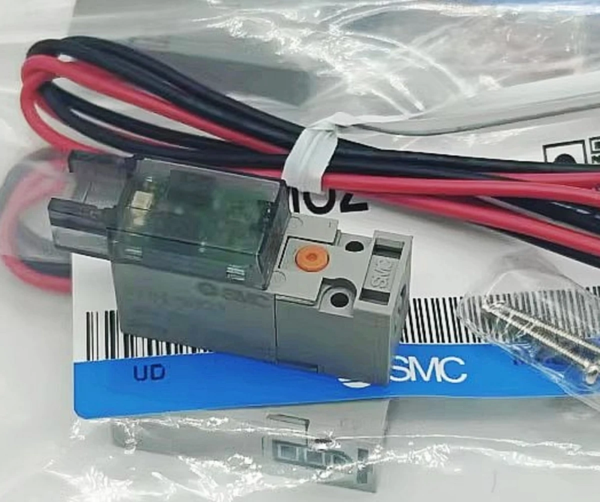 Электромагнитный клапан SMC в катушке SY114-5MOU/5LOZ/5LZ SY114-5MOZ/6M SY114A SY124A