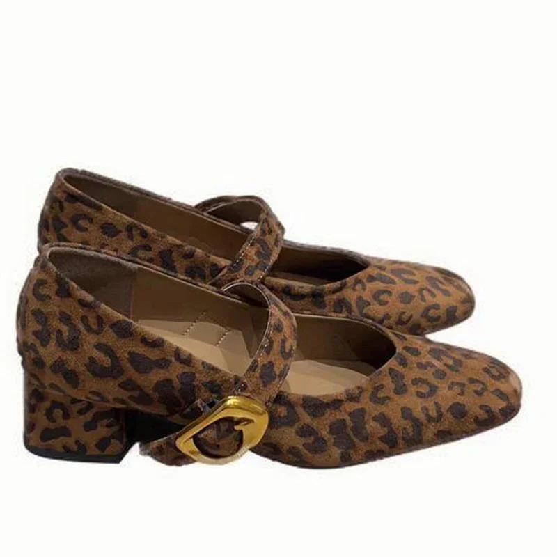 Женские туфли на высоком каблуке с квадратным носком замшевые Marie Janes новые