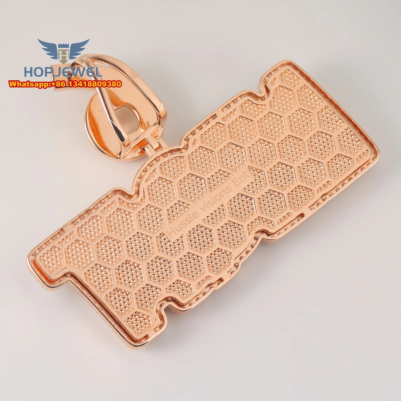 Рисунок 3 - Цепочка JEWE с уникальным бриллиантовым муассанитом