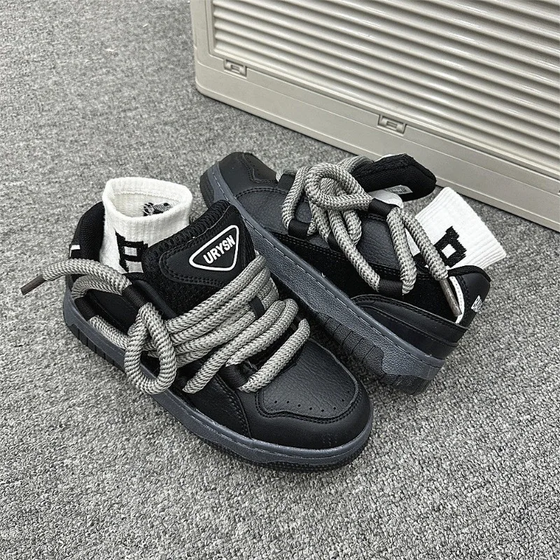 

American Retro Black Mens Sneakers Low-top Original Designer Simple Solid Color Casual Shoes Vulcanized Women New Athletic Shoes