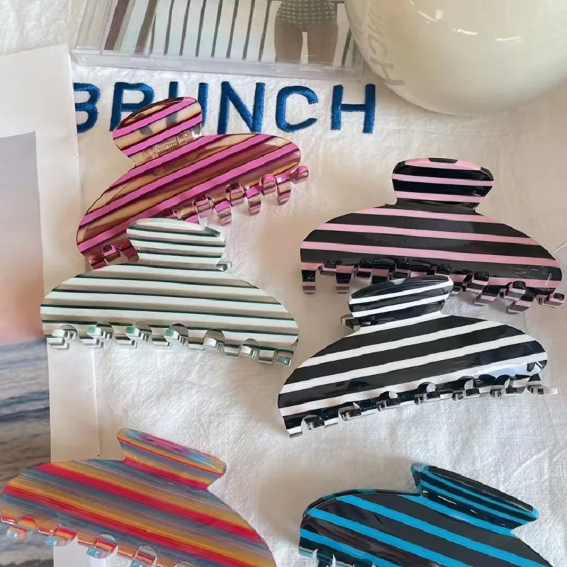 

Fashion Simple Colorful Black Stripe Hair Claws for Women Girl Headwear Winter Jewelry Headdress Hair Clip 2022 New
