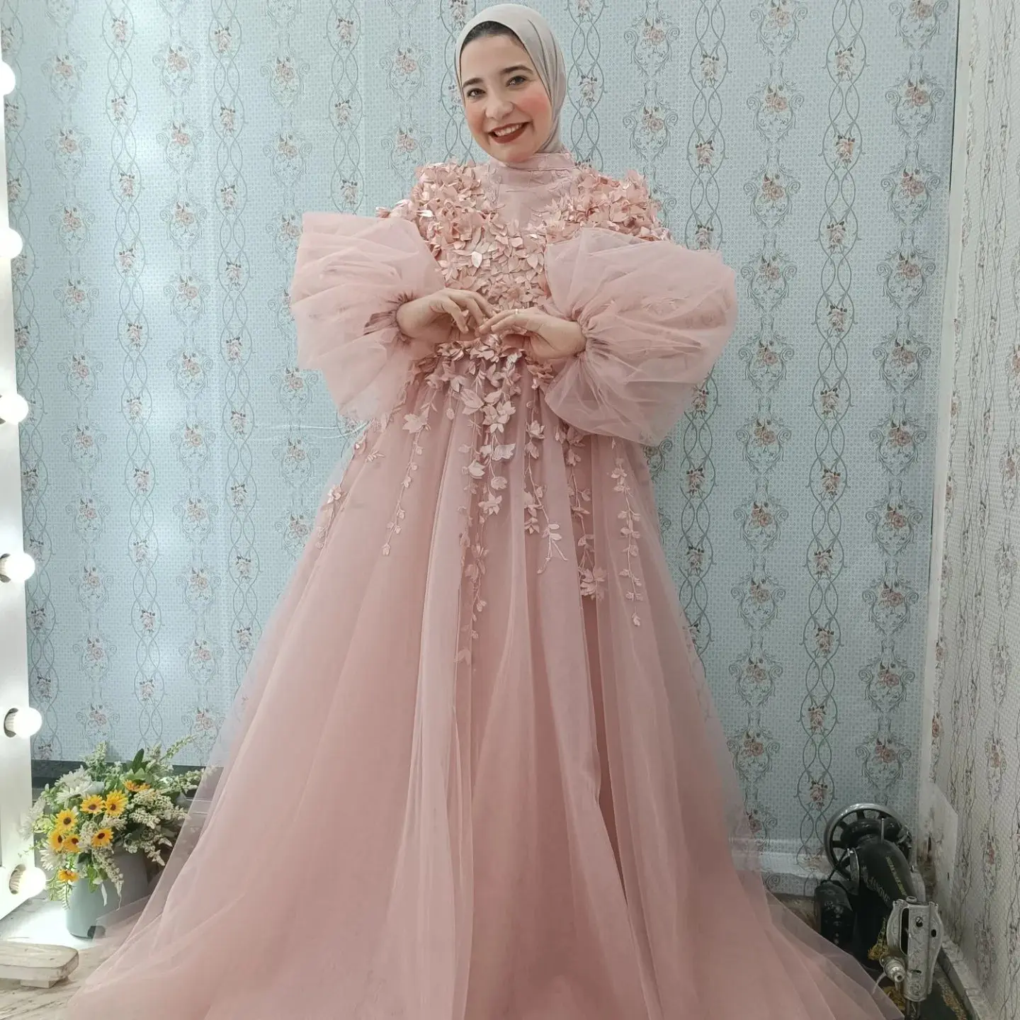 

Sweet Pink Prom Dresses Muslim Women Evening Party Gowns High Neck Long Lantern Sleeve A Line Floor Length 3D Floral Lace Tulle