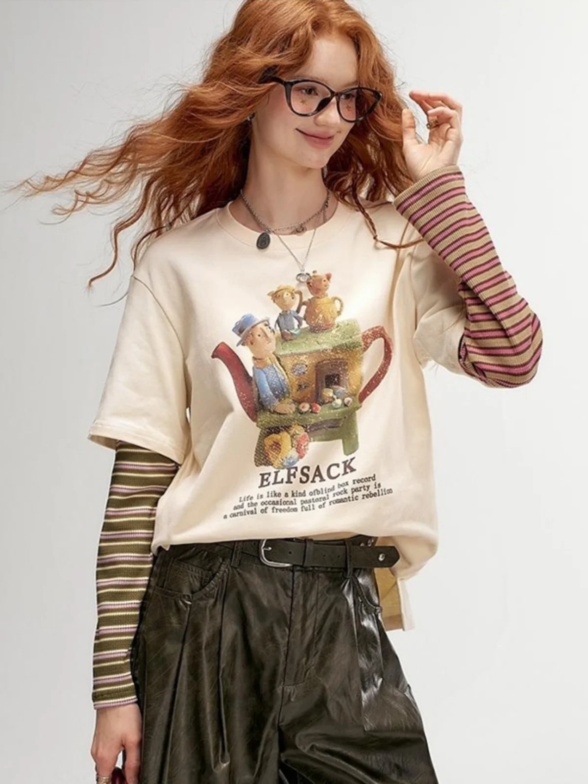 Женская многослойная футболка в полоску контрастного цвета стиле пэчворк осень