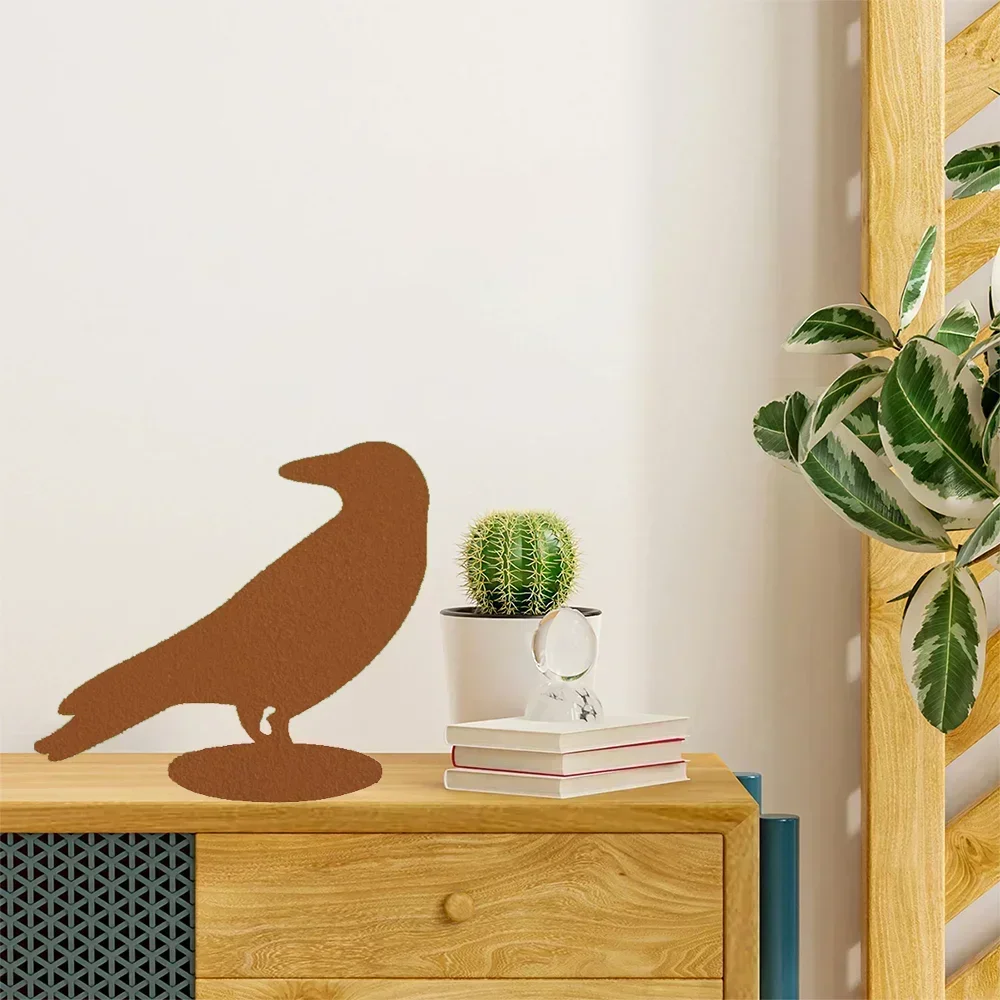 Mesmerizing 1pc Raven Garden Marker – Hypnotize with Beauty. Fascinating for and Halloween. Graceful Yard Art Piece