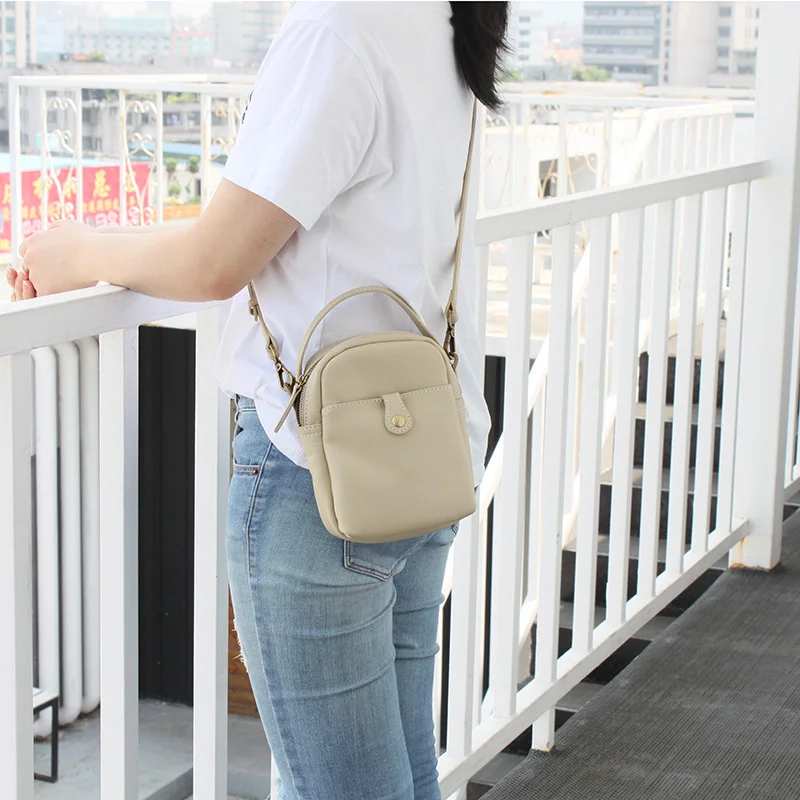 

Роскошная качественная натуральная фирменная сумка-мессенджер с высоким верхним слоем из яловой кожи кремового дерева маленькая Портатив...