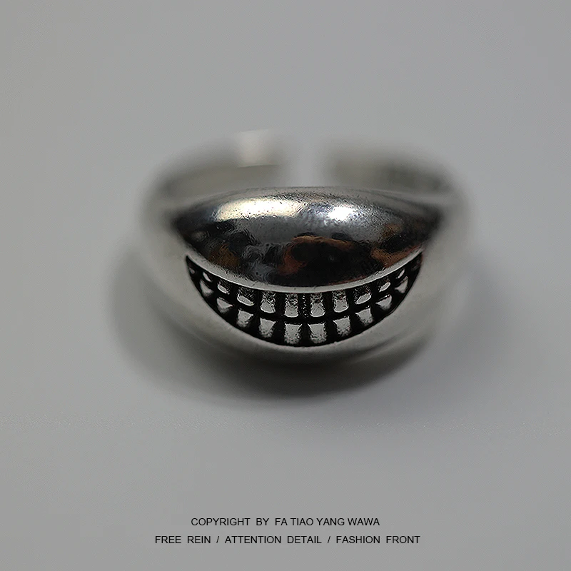 

Bored with a smirking mouth! ring male
