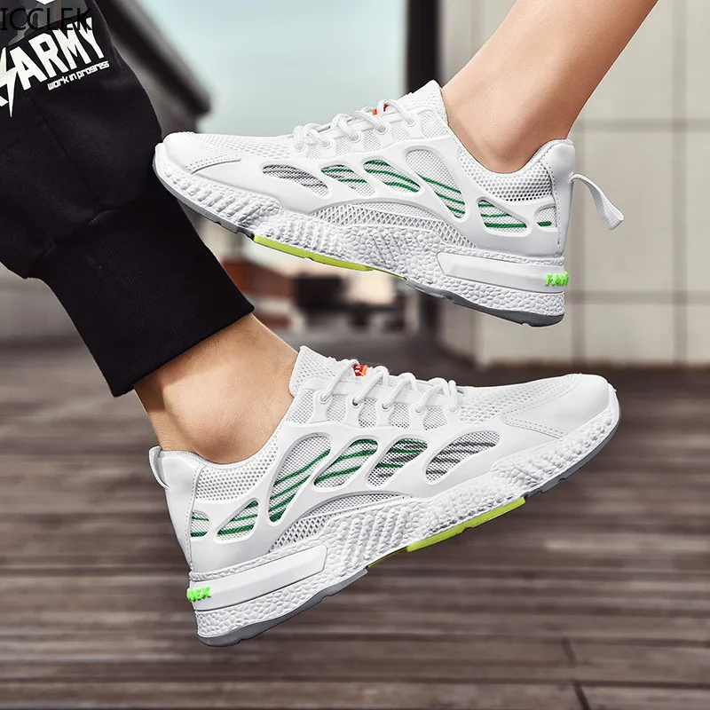 

2022 Spring And Summer New Breathable Mesh Light And Comfortable Casual Sports Shoes Fashion Trend All-match Couple RunningShoes