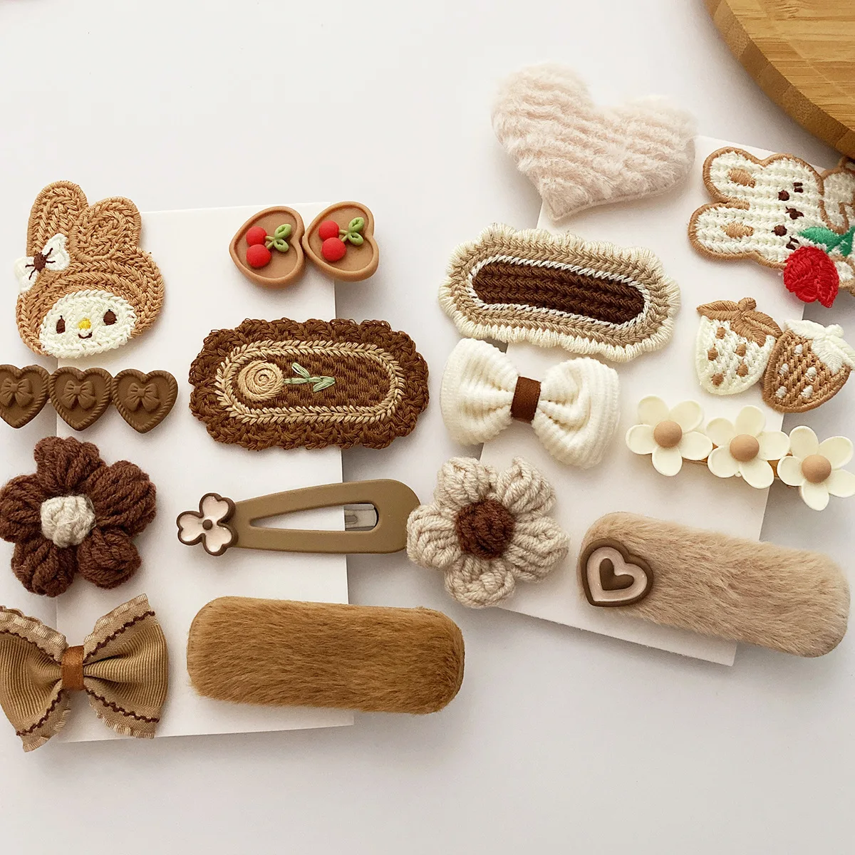 

8PCS/Lot New Girls Wool Knitting Cartoon Hair Clips Flower Sweet Coffee Color Hairpins Bowknot Plush Barrettes Fashion Headwear