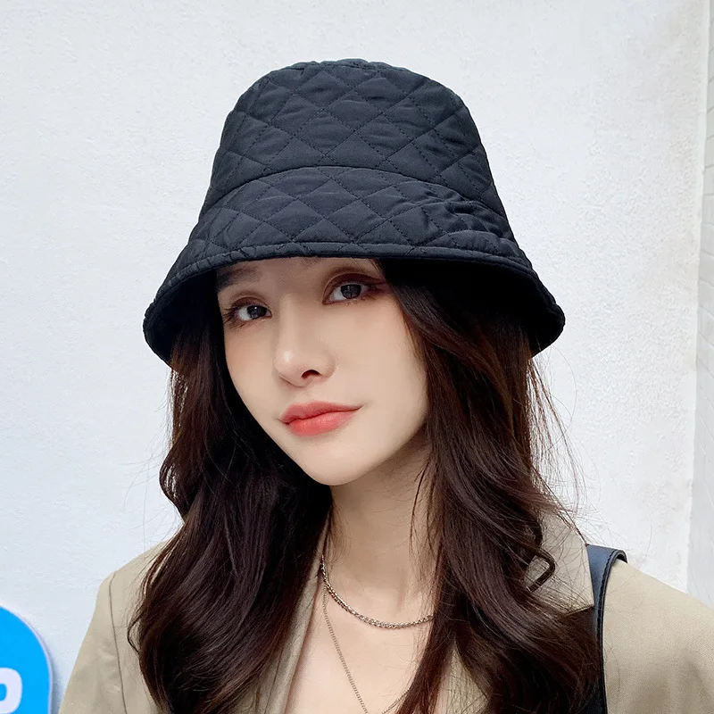

Winter 2022 Cotton-Padded Female Korean Solid Color Versatile Diamond Lattice Fisherman Hat Trendy Web Fashion Flat Top Warm Hat