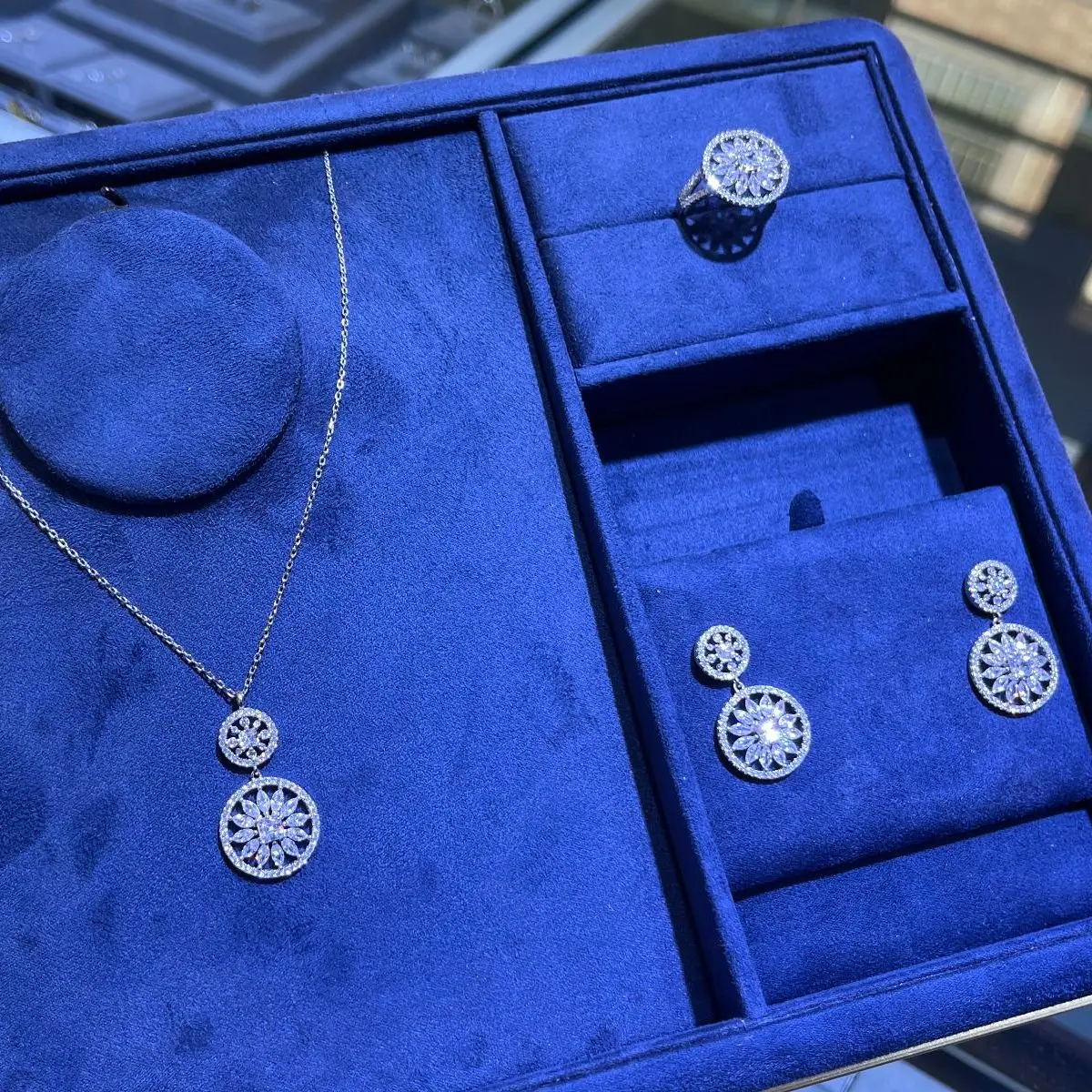 

S925 Sterling Silver Jewelry Set Woman Full Diamond Sunflower Set High Carbon Diamond Square Brilliant Cut Diamond Wife Gift