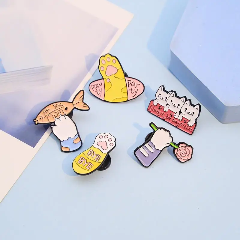 Эмалированная булавка красочные домашние животные кошачий коготь нога рыба роза