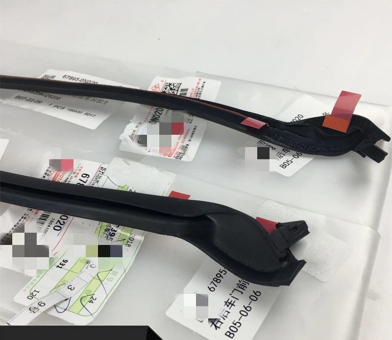 

1Pc for Corolla Levin Rei Camry Highlander door with B pillar sealing soundproof tape