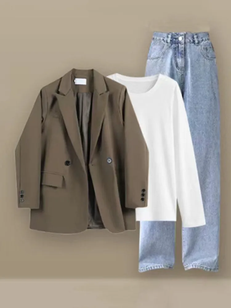 Рисунок 5 - Женский костюм из трех предметов