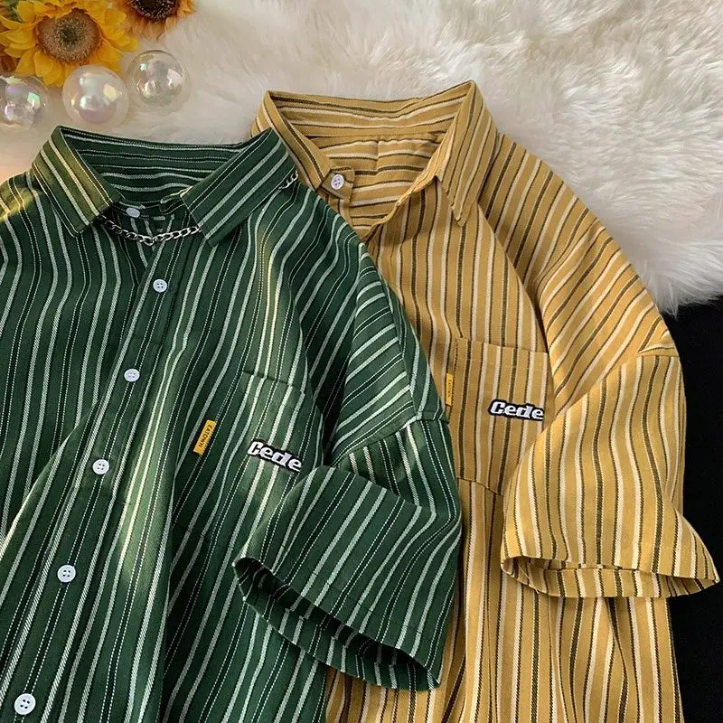 

E-BAIHUI Striped Men's Shirt Turn-down Collar Daily Shirts for Men Casual Short Sleeve Loose Spring and Summer Couple's Tops