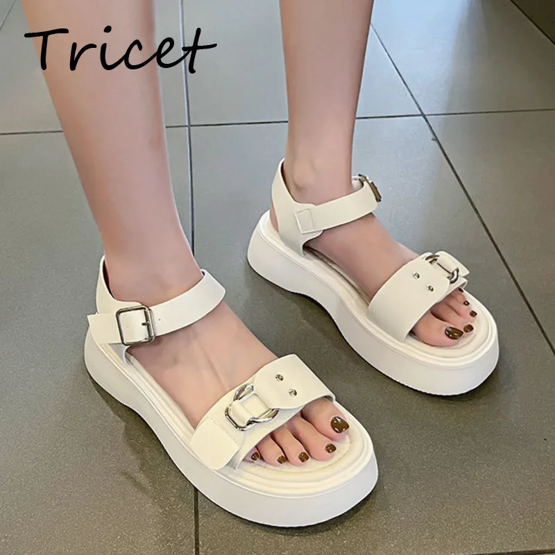 

Fashion Thick Bottom Female Sandals Summer Casual Buckle Strap Sandals For Ladies Soft Sole PU Leather Summer Shoes For Woman