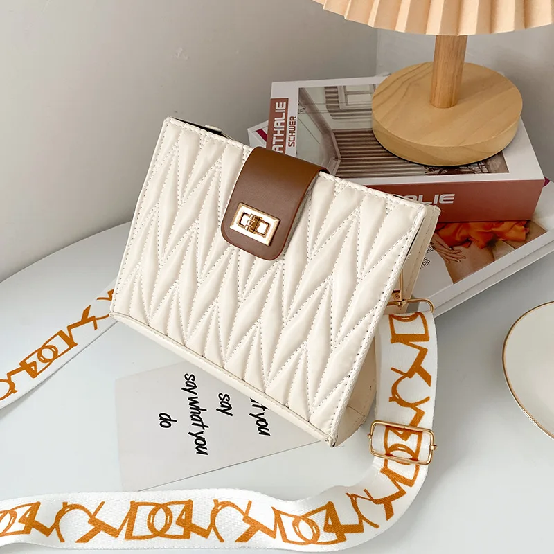 

Women's Bag Diamond Embroidery Thread Simple Graceful Small Wide Shoulder Strap One Shoulder Small Square Bags For Women