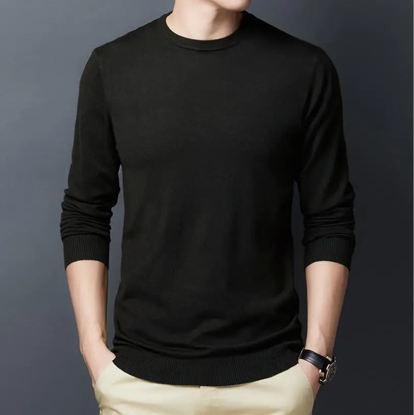 

Мужской трикотажный свитер с круглым вырезом и длинными рукавами