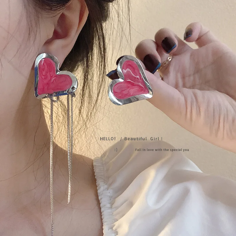 

Fashion Enamel Glaze Pink Heart Stud Earrings Asymmetric Graffiti Tassel Earrings For Women Personality Anniversary Jewelry Gift