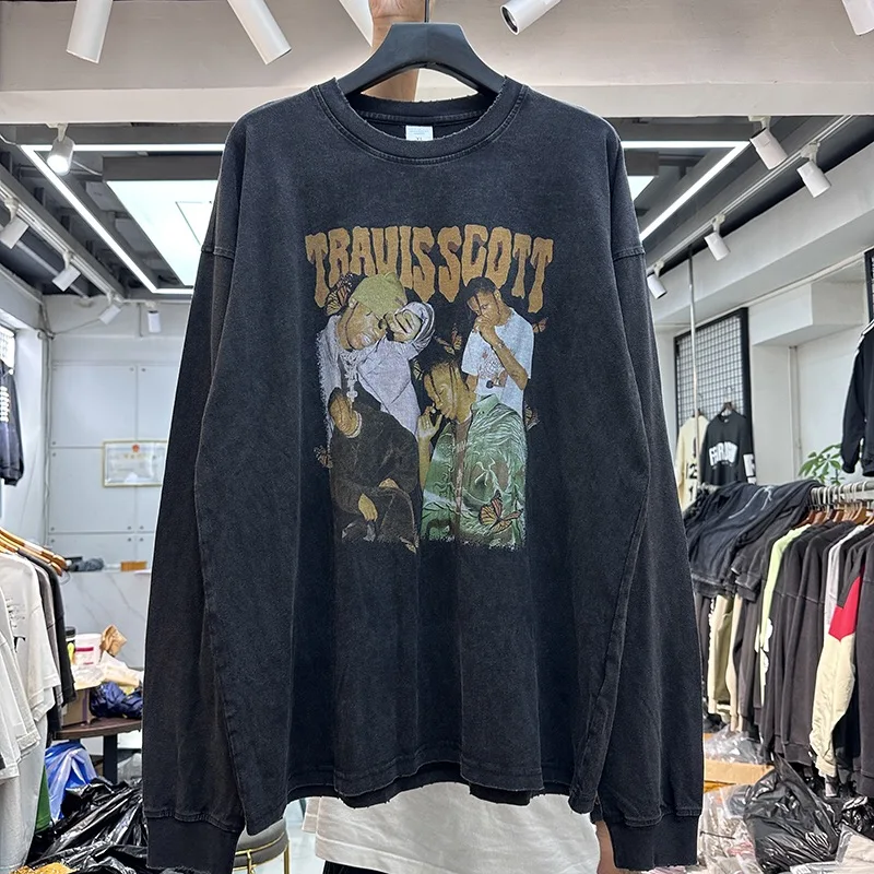 

Printed long-sleeved shirt