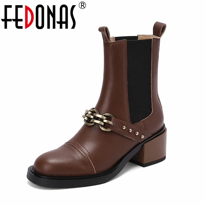 

Женские ботинки из коровьей кожи FEDONAS, черные короткие сапоги классического дизайна, теплая обувь для офиса и вечеринки на осень и зиму 2019