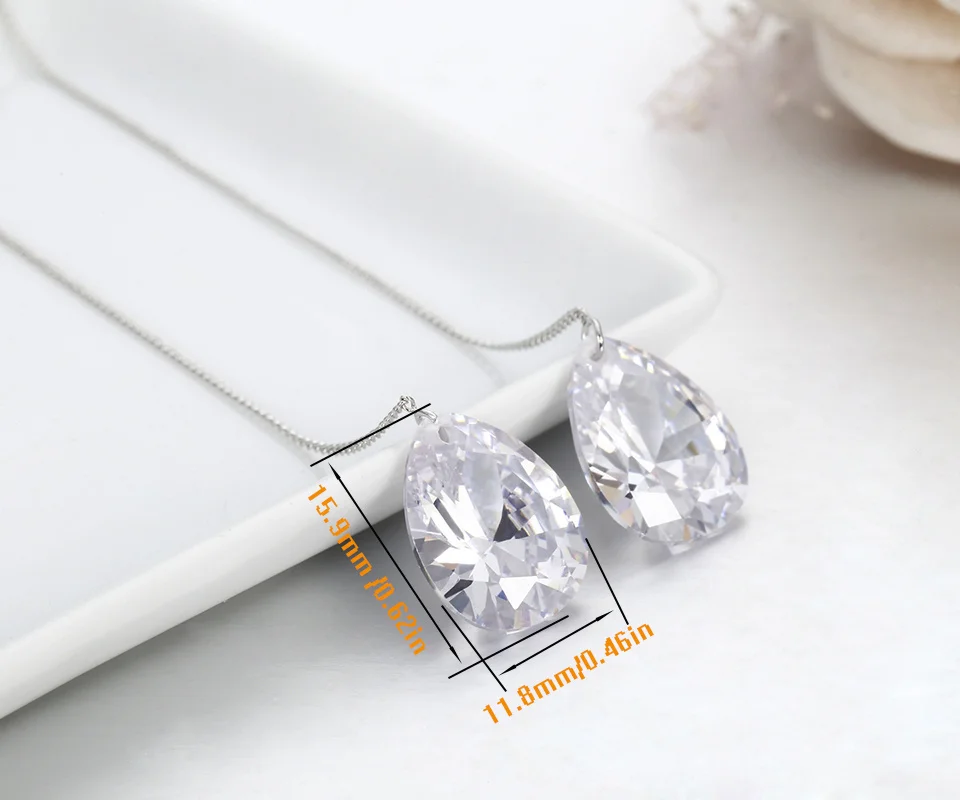 Серьги-подвески Elva Dong капельки циркония белые и золотые