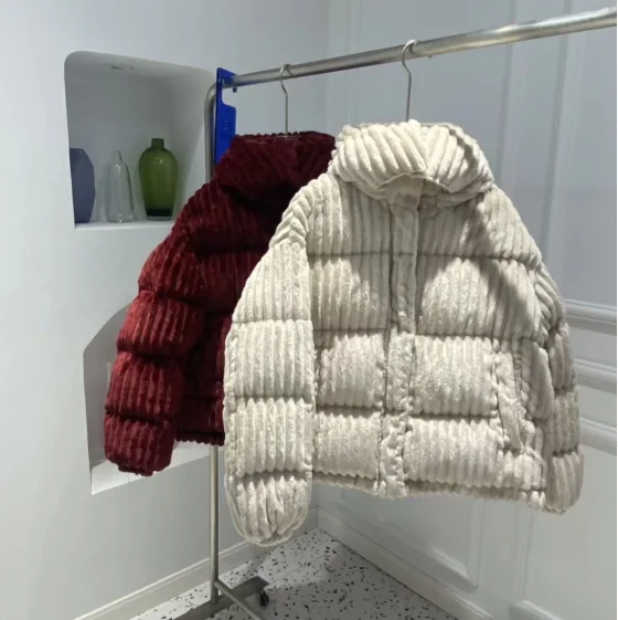 Женская зимняя пуховая куртка