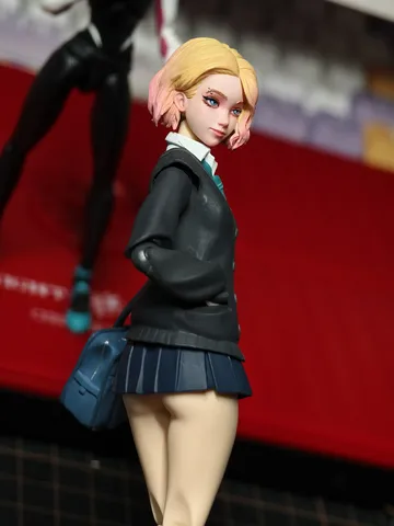 Скульптура головы Gwen Stacy для фигурок Hot Toys 1/12