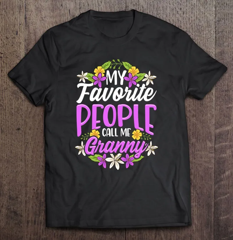 

Мужская футболка с цветочным принтом и надписью «My любимые люди»